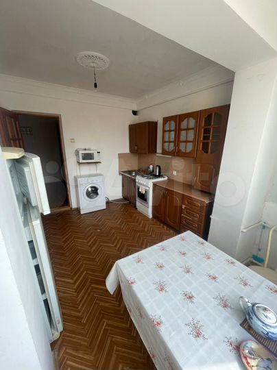 2-к. квартира, 52 м², 9/9 эт.