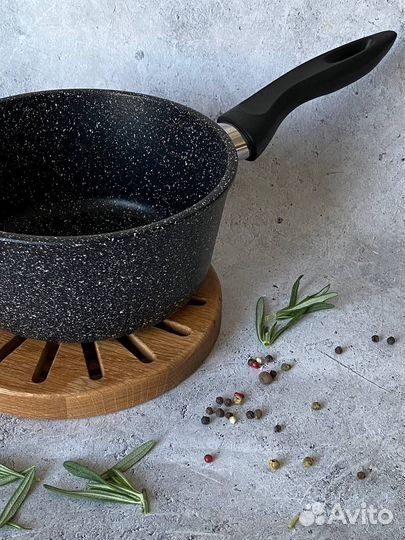 Ковш антипригарный черный 1,5 л новый