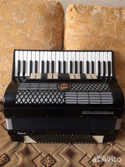 Аккордеон Royal standart Montana