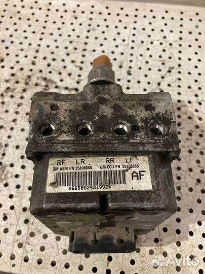 Блок управления ABS Cadillac SRX