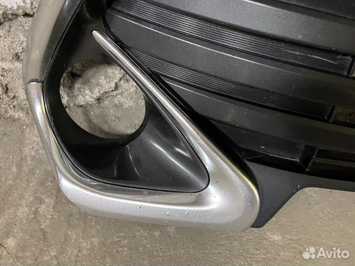 Решетка бампера Toyota Camry V55 оригинал