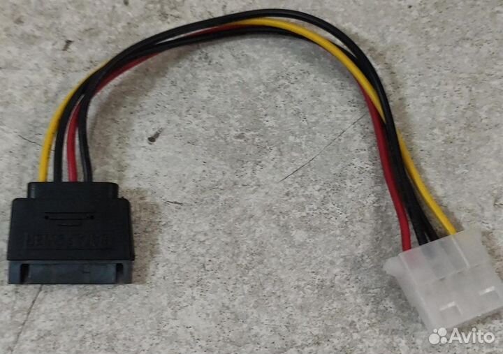 Переходник питания molex (M) - sata(F)