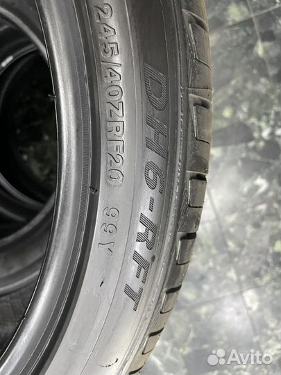 Delinte DH6 245/40 R20 99Y