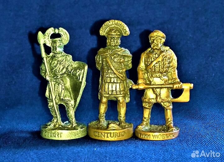 Солдатики металлические (киндер-сюрприз & ландрин)