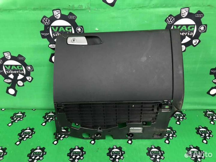 Бардачок 8K1857035C audi-A4-B8