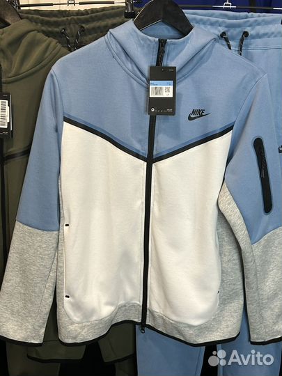Nike tech fleece