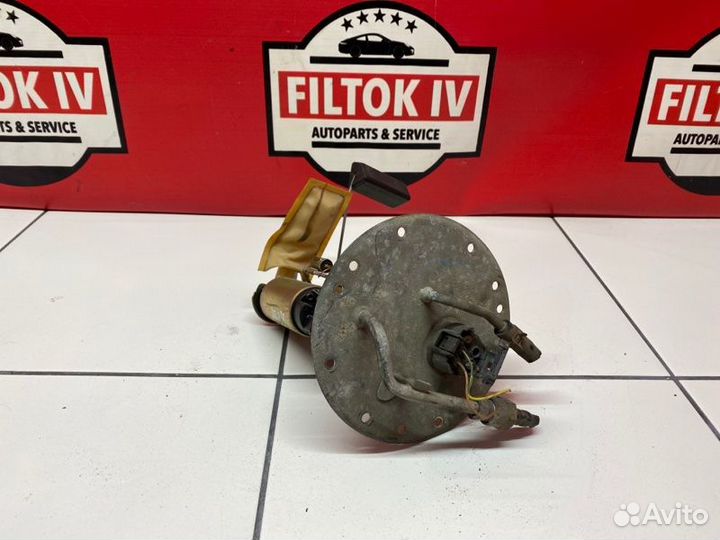 Насос топливный Toyota Caldina ST210 3SFE 1999