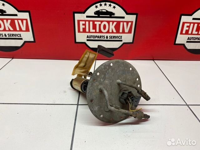 Насос топливный Toyota Caldina ST210 3SFE 1999