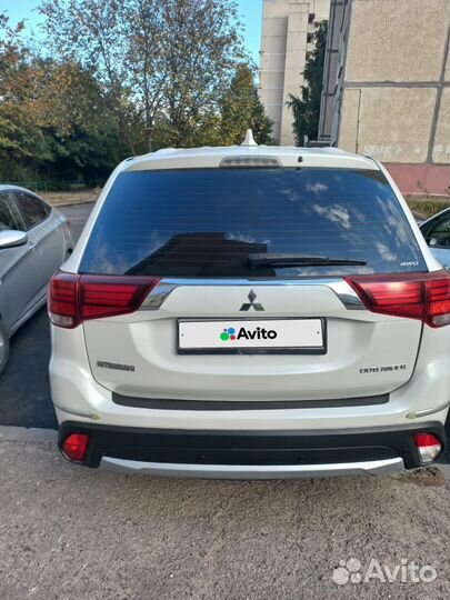 Mitsubishi Outlander 2.0 CVT, 2017, 130 000 км