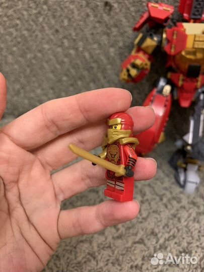 Lego ninjago робот