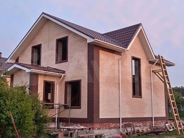 Дом 144 м² на участке 8 сот.