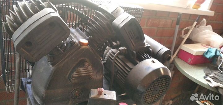 Компрессор вертикальный Remeza сб4/С-100LB30ав б/у