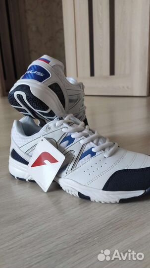 Кроссовки forward