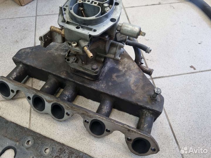 Карбюратор, коллектор, насос Audi 100 2.3