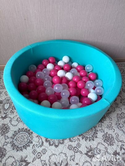 Бассейн с шариками