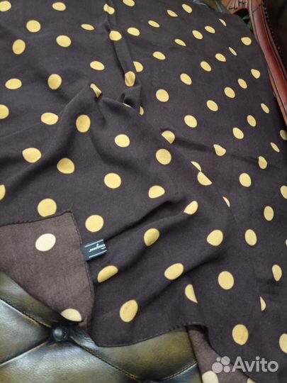 Платок 95 теплый salvatore ferragamo горох италия