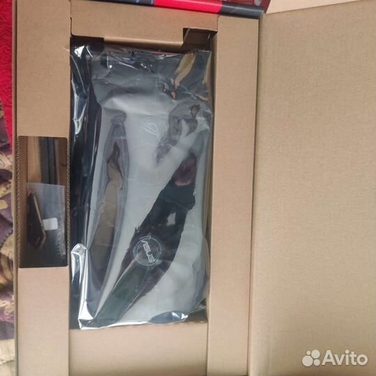 Видеокарта Asus ROG strix RX570 8 Gb