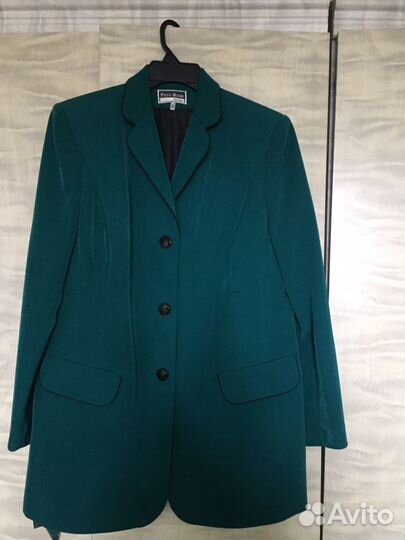 Костюм женский