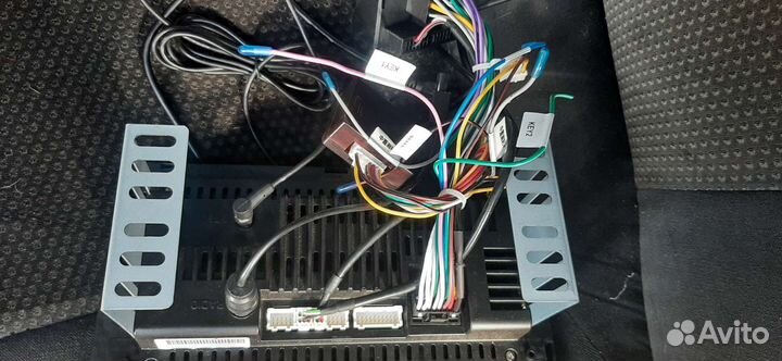 Магнитола Basson V1 1/16gb