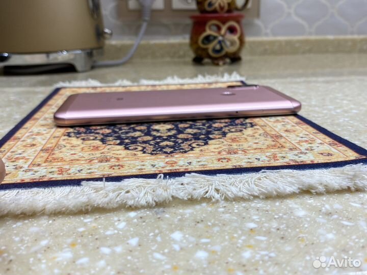 Xiaomi Redmi Note 5, 4/64 ГБ