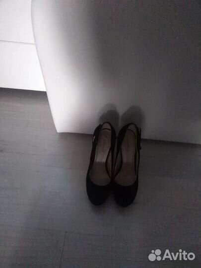 Женские туфли