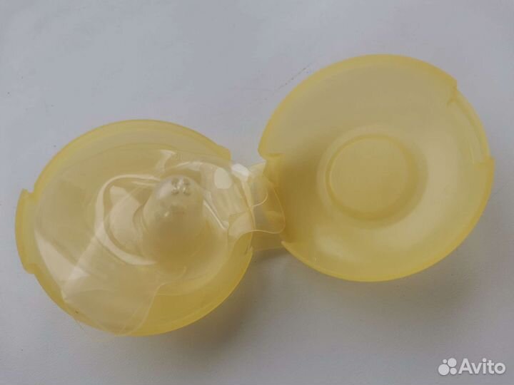 Накладки на грудь medela