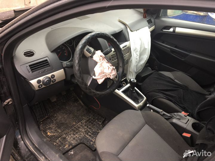 1 В наличии салон Opel Astra H Универсал