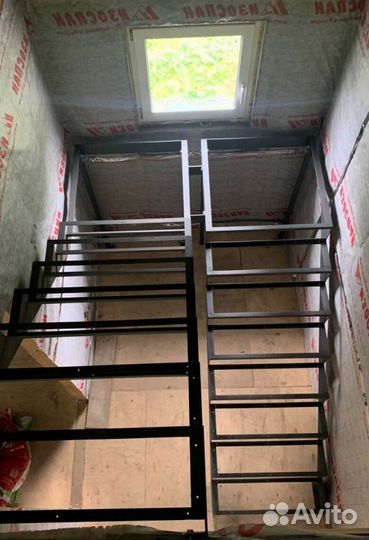 Лестница для загородного дома