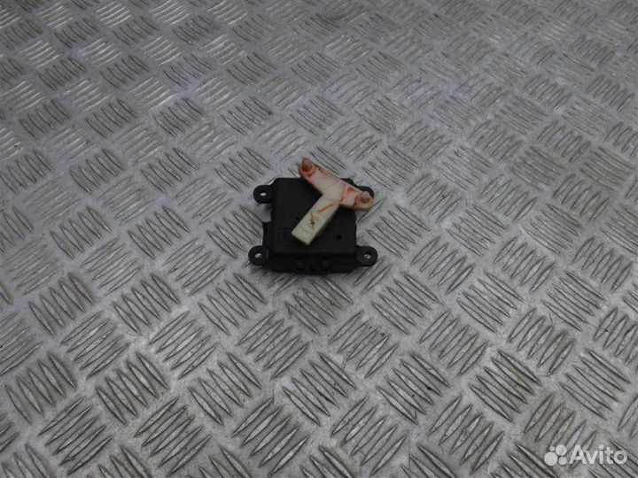 Моторчик заслонки печки Nissan Almera N16 1.5 QG15