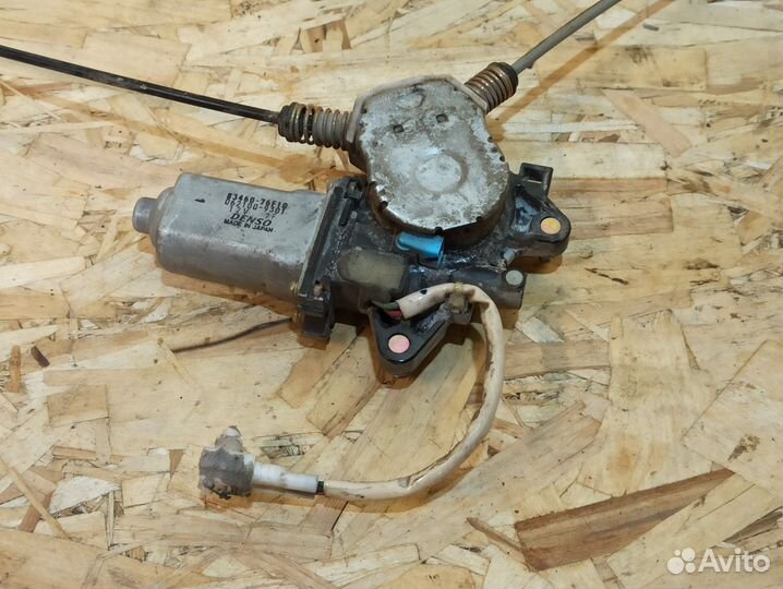 Стеклоподъемник передний левый Suzuki Liana