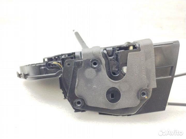 Замок двери передний правый Land Rover Discovery 5