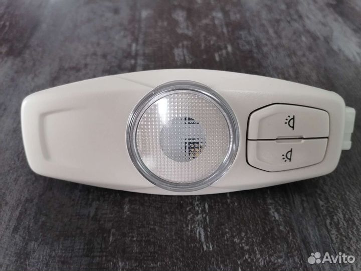 Плафон освещения салона Kuga2 задний