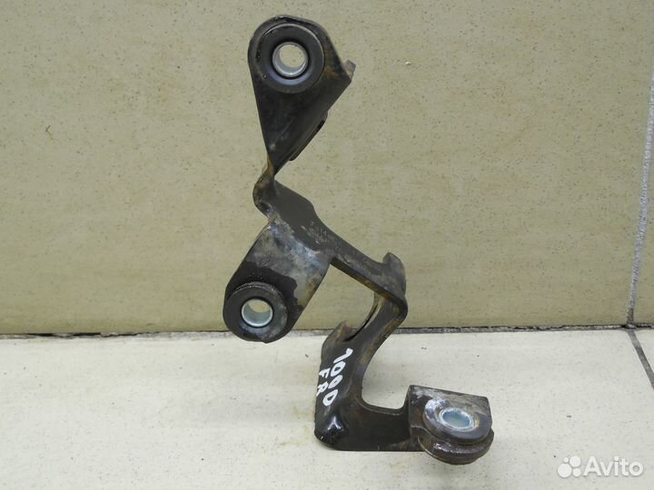 Кронштейн (сопут. товар) Kuga 2008-2012