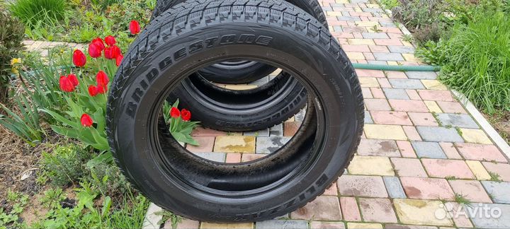 Bridgestone Blizzak DM-V1 225/60 R18