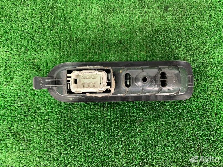 Блок управления стеклоподъемниками Renault Megane