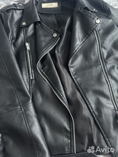 Кожаная куртка 42-44