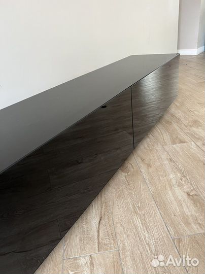 Тумба под телевизор