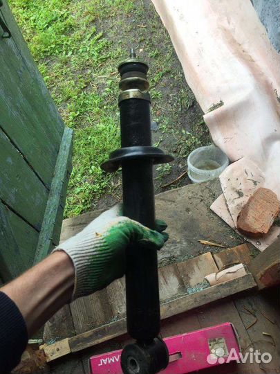 Задние стойки ваз 2110