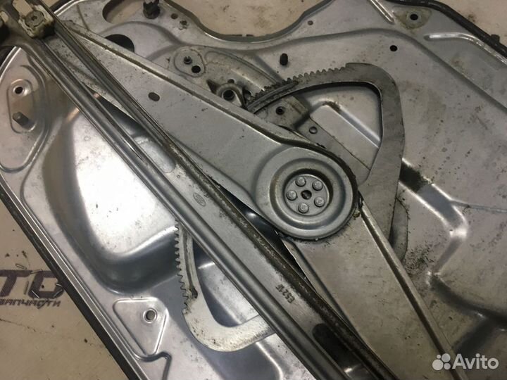 Стеклоподъемник эл. передний правый Форд Фокус 2