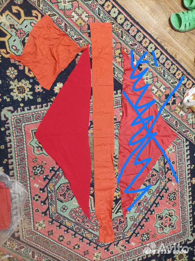 Пионерские галстуки, лента, флажок (цена за всё)