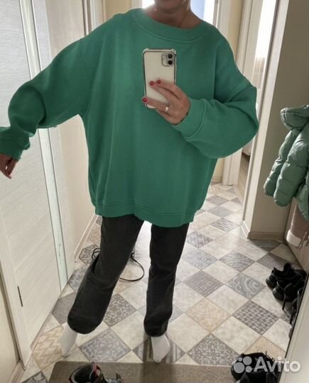 Свитшот женский оверсайз