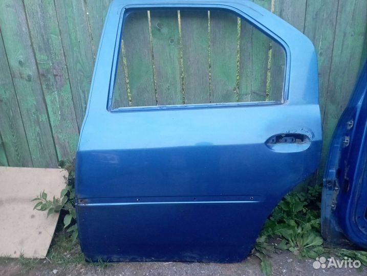 Дверь renault logan 1