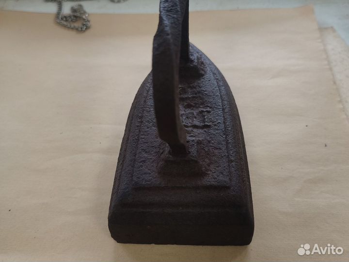 Утюг чугунный старинный