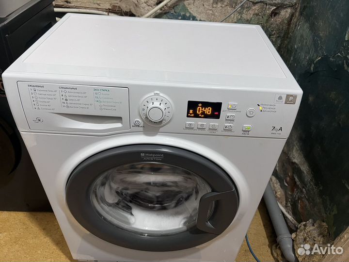 Стиральная Машина Hotpoint Ariston wmsg 7105