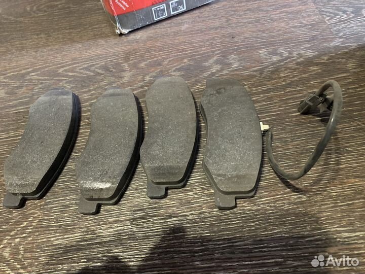 Тормозные диски и колодки