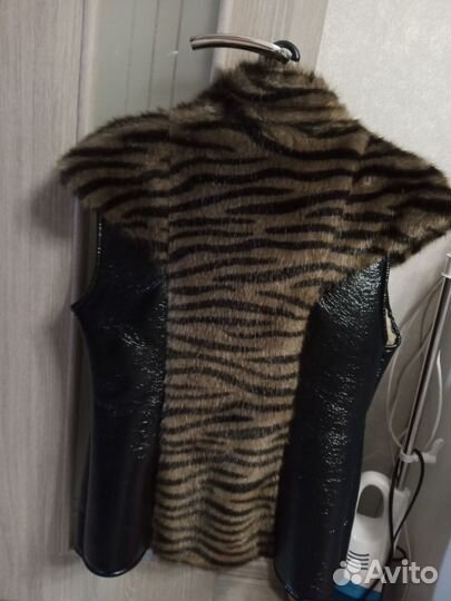 Жилетка женская утепленная 48 50