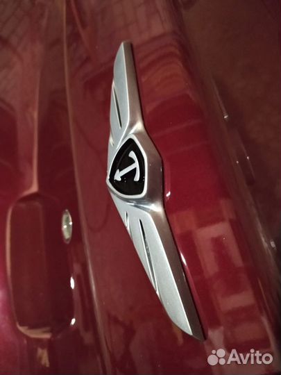 Эмблема Tiburon