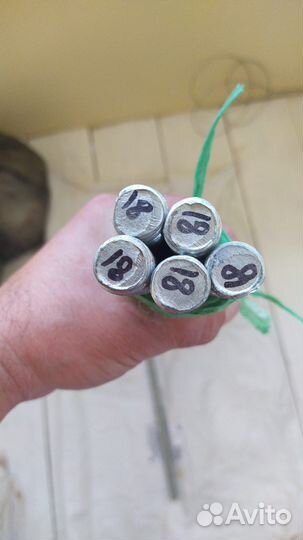 Металлическая шпилька