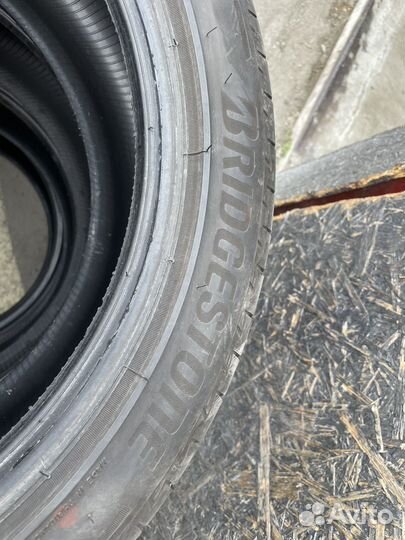 Bridgestone Turanza T005 235/45 R18