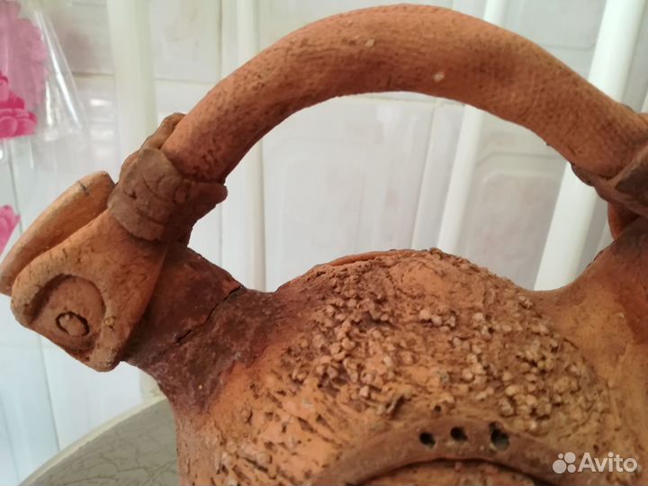 Декоративная глиняная ваза авторской работы